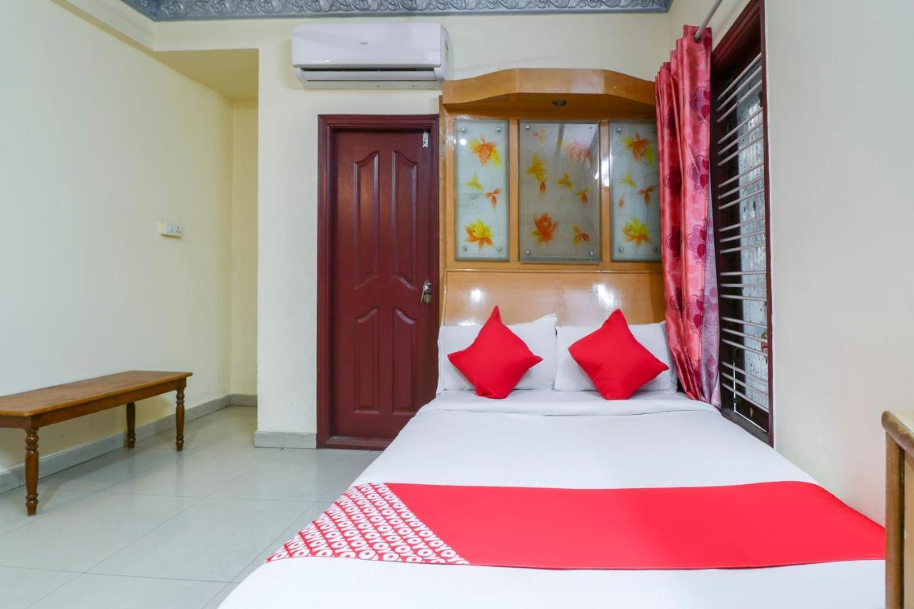 OYO 71675 New Aishwarya Comforts Hotel Bangalore Exterior foto
