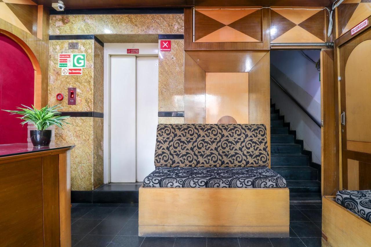 OYO 71675 New Aishwarya Comforts Hotel Bangalore Exterior foto